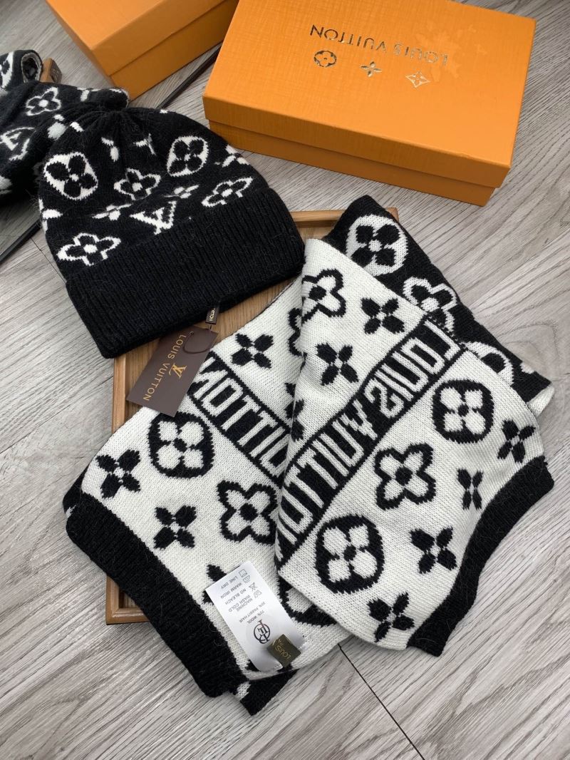 Louis Vuitton Caps Scarfs